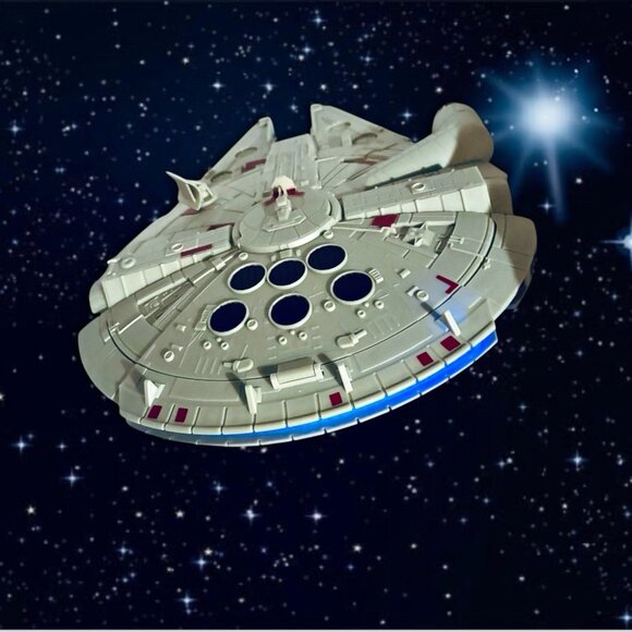 DISNEY PARKS Star Wars Millenium Falcon Lights Up Popcorn Bucket. No Strap. - Picture 7 of 8